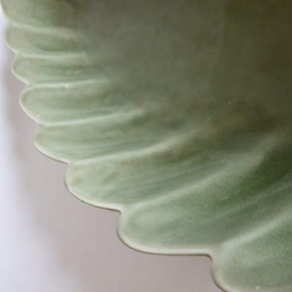 VINTAGE 17” GREEN LEAF CRACKLE FINISH CERAMIC PLATTER TRAY SERVING DISH (NEW) - Picture 9 of 10